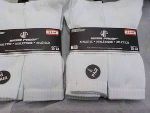 lot 129 image: 12 pair Wear Proof White Athletic s...