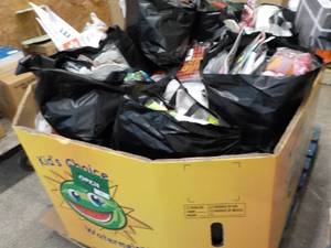 lot 164 image: Party Pallet - huge amount of new o...