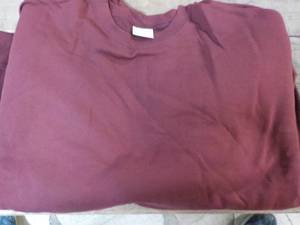 lot 203 image: 3 Clique Size 2 XL Sweatshirts...