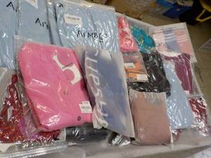 lot 229 image: New Clothes from Amazon - various s...