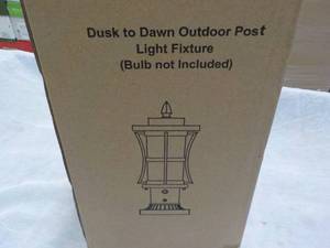 lot 230 image: Dusk to Dawn Outdoor Post Light Fix...