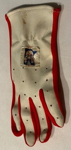 lot 64 image: Mintage Minnesota Twins Baseball batting Glove