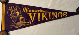 lot 14 image: Minnesota Vikings Vintage Football Pennant