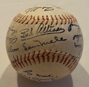 lot 114 image: Minnesota Twins 1962 Facsimile Stamped Baseball