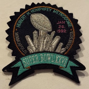 lot 124 image: Super Bowl XXVI Football Patch 1992 HHH Metrodome