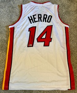 lot 4 image: Tyler Herro Signed Jersey with Beckett COA Miami Heat Basketball Size XL Basketball