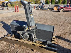 lot 4 image: Bobcat Subcompact Front Mount Snowblower