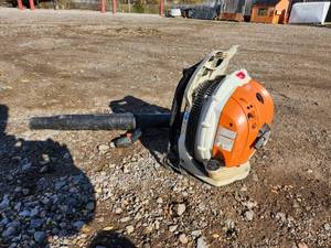 lot 20 image: Stihl BR 600 Backpack Leaf Blower