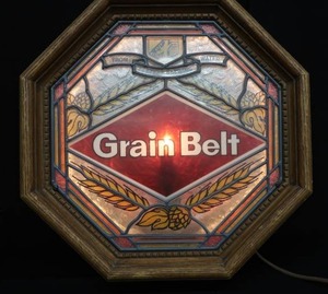 lot 1 image: RARE VINTAGE 1978 GRAIN BELT BEER SIGN