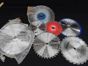 lot 9 image: 7 SAW BLADES (SOME NEW)