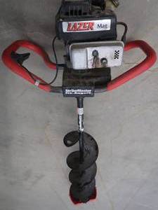 lot A7 image: STRIKE MASTER ICE AUGER