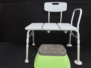 lot A13 image: X LARGE SHOWER CHAIR SAFE T STOOL