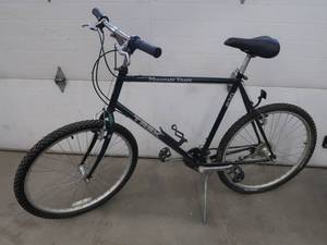 lot A3 image: MENS MOUNTAIN TRACK BIKE