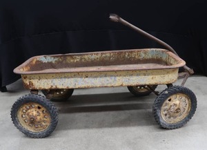 lot 79 image: VINTAGE GREYHOUND STEEL WAGON