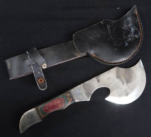 lot 84 image: KNIFE