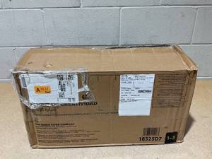 lot 476 image: Baroni Toys Vintage Ride-On Car for Children from 12 to 36 Months, Baby Car with Air Horn, Storage Compartment, Steering Handlebars and Stable Wheels for Learning to Walk