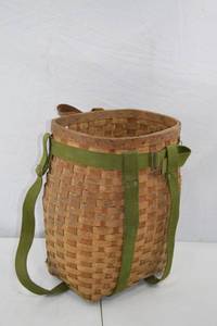 lot 36 image: Vintage Woven Pack Basket with Straps, 19x15x11 Inches