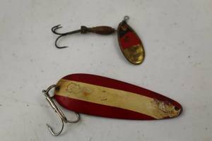 lot 47 image: Vintage Dardevle Spoon and Spinner Fishing Lures