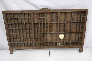 lot 63 image: Vintage Wood Printers Type Tray 20 Point Sylvan Text