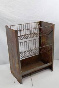 lot 87 image: Vintage Metal Wire Shelf Storage Rack, 24 Inch