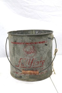 lot 91 image: Vintage Galvanized Metal Fullflate Bucket with Red Graphics