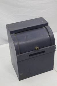 lot 102 image: Vintage Metal Bread Box with Roll-Top Lid, Blue, 12 in x 14 in