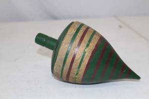 lot 122 image: Vintage Painted Wooden Spinning Top Toy, 5 Inch