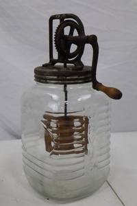lot 126 image: Vintage Dazey Procter & Gamble Glass Butter Churn