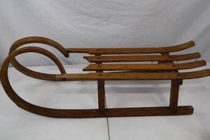 lot 134 image: Vintage Wooden Sled