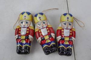 lot 151 image: Set of 3 Vintage Tin Nutcracker Ornaments, Midwest Import, 4 Inch