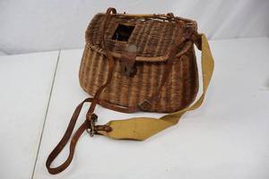 lot 159 image: Vintage Wicker Fishing Creel with Leather Strap