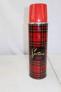 lot 188 image: Vintage Sportsman Vacuum Bottle with Plaid Design and Cups