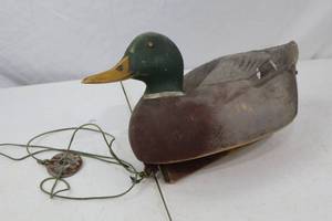 lot 191 image: Vintage Plasti-Duk Mallard Decoy Neumann & Bennett D20