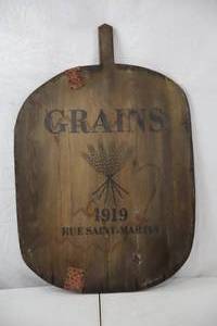 lot 222 image: Rustic Wood Grain Wall Decor Paddle 1919 Rue Saint-Martin