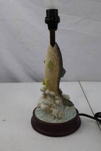 lot 268 image: Fish Theme Table Lamp, 13 Inch