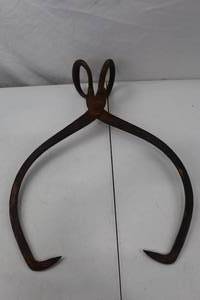 lot 272 image: Hand Tool Lot - Vintage Ice Tongs, 20 Inch