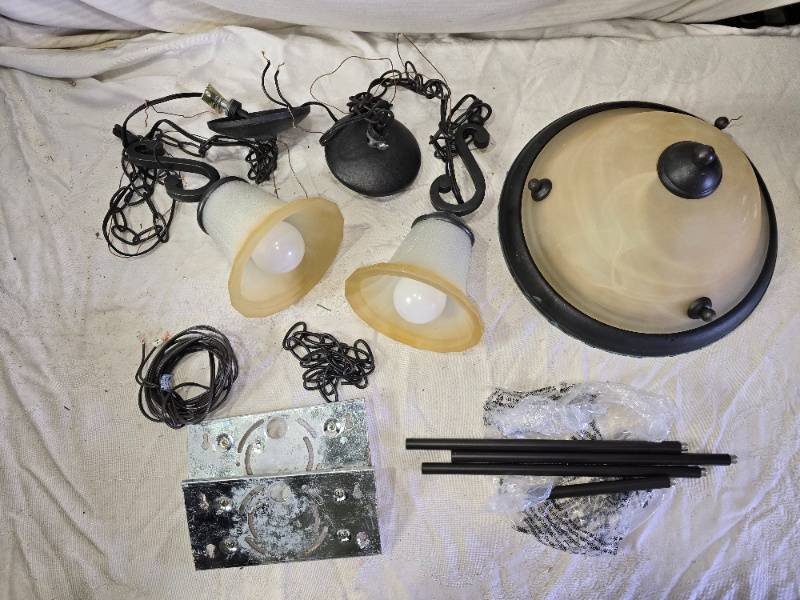 lot 131 image: Ceiling and Wall Light Fixtures