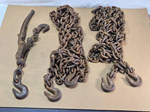 lot 9 image: Lot of 2 - 20 Heavy Duty Chains with Hooks and Chain Binder