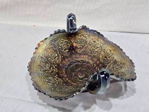 lot 28 image: Fenton Carnival Glass Double Handle Bon Bon Dish