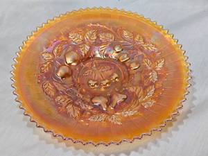 lot 41 image: Carnival Glass Fruit Bowl with Iridescent Finish Basketweave Back and ScallopedPie Crust Edge - by Northwood