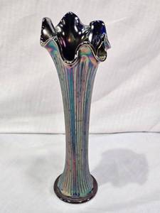 lot 66 image: Iridescent Art Carinval Glass Vase, approx. 10