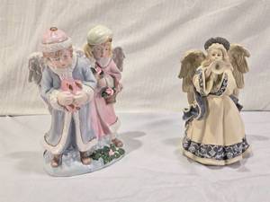 lot 72 image: Sarahs Angels Janelle Figurine with Amazing Grace Music Box and Pair of Angels Musical Figurine