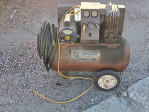 lot 91 image: Craftsman 2 Horsepower Air Compressor