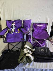 lot 103 image: Tot Spot Kids Folding Chair, Folding Kids Chair with Sylvester and Tweetie Design (mouse damaged),  Canvas Carry Bag