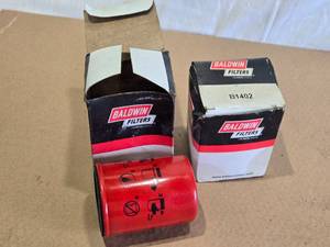 lot 110 image: 2 Baldwin Filters B1402 Oil Filter