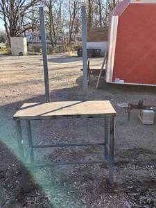 lot 4A image: All Metal Work Bench 18 deep x 40 wide x 35 to the Table Top