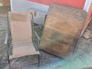 lot 146 image: Old Wooden Chairs, Table Top, Mesh Folding Lawn Chair