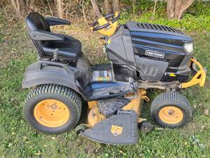 lot 2A image: Craftsman 8200 Pro Series Lawn 50 Mower 26 HP V Twin Engine - 186 hrs