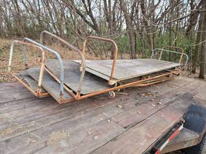 lot 4E image: Rolling Material Carts - 9 to 11 in Length