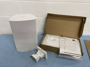 lot 40 image: Biamp Desono DX-S8 Two-Way 8 High-Output Weatherproof Surface Mount Pro Audio Loudspeaker with Mount